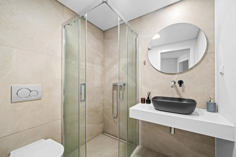 Apartamento T3 para Arrendamento em Estreito de Camara de Lobos Foto 17