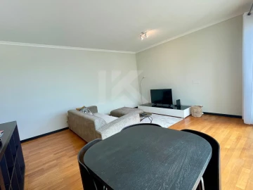 Apartamento T1 para Arrendamento em São Martinho