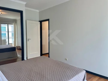 Apartamento T1 para Arrendamento em São Martinho