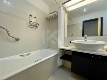 Apartamento T1 para Arrendamento em São Martinho