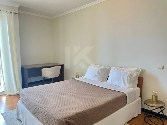 Apartamento T1 para Arrendamento em São Martinho Foto 21
