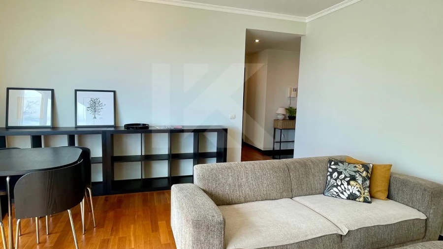 Apartamento T1 para Arrendamento em São Martinho