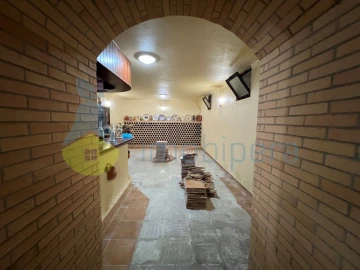 Moradia T6 para Venda em Ferreiras