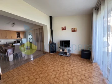 Moradia T6 para Venda em Ferreiras