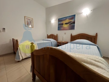 Moradia T6 para Venda em Ferreiras