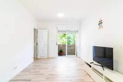 Apartamento T3 para Venda em Baixa da Banheira e Vale da Amoreira