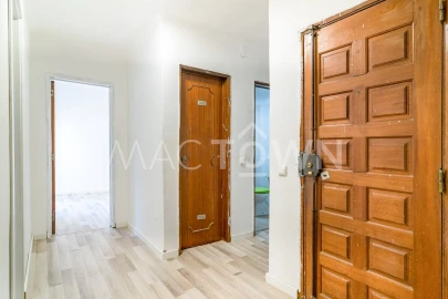 Apartamento T3 para Venda em Baixa da Banheira e Vale da Amoreira
