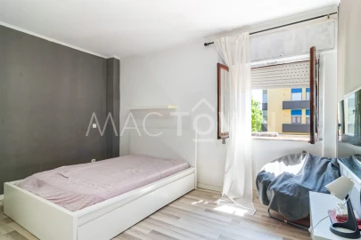 Apartamento T3 para Venda em Baixa da Banheira e Vale da Amoreira