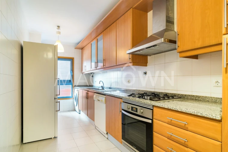 Apartamento T2 para Venda em Marvila Foto 3