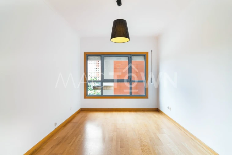Apartamento T2 para Venda em Marvila Foto 10