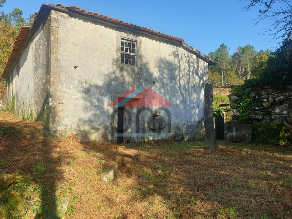 Moradia T4 para Venda em Covas Foto 1