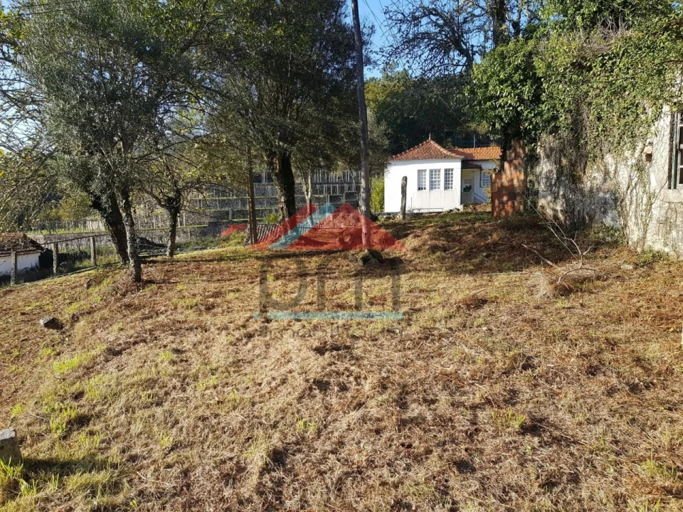 Moradia T4 para Venda em Covas Foto 14