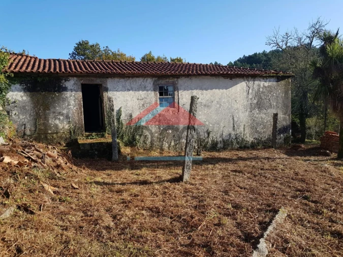 Moradia T4 para Venda em Covas Foto 6