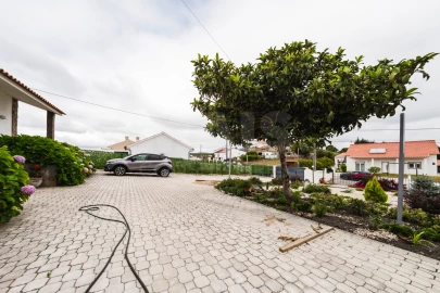 Moradia T3 para Venda em Nossa Senhora do Pópulo, Coto e São Gregório