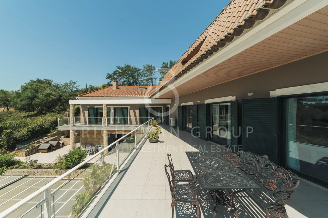 Moradia T6 para Venda em Queluz e Belas Foto 22
