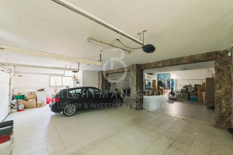 Moradia T6 para Venda em Queluz e Belas Foto 38