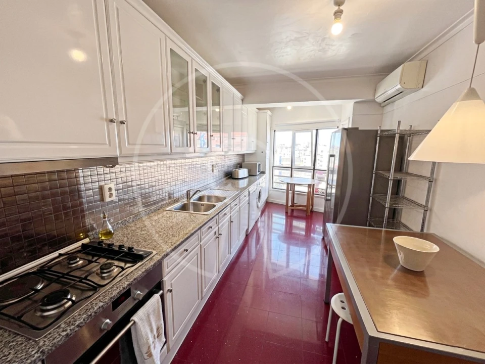 Apartamento T3 para Arrendamento em Lumiar Foto 7