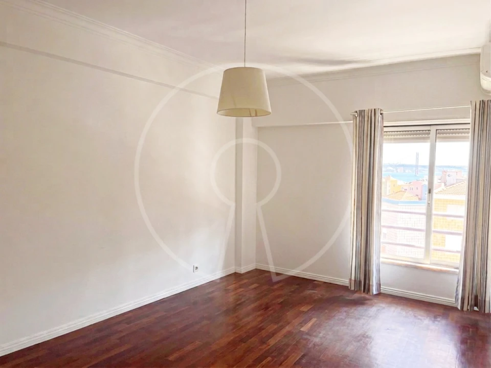 Apartamento T3 para Arrendamento em Lumiar Foto 18