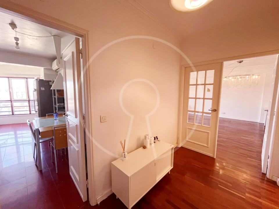 Apartamento T3 para Arrendamento em Lumiar Foto 7