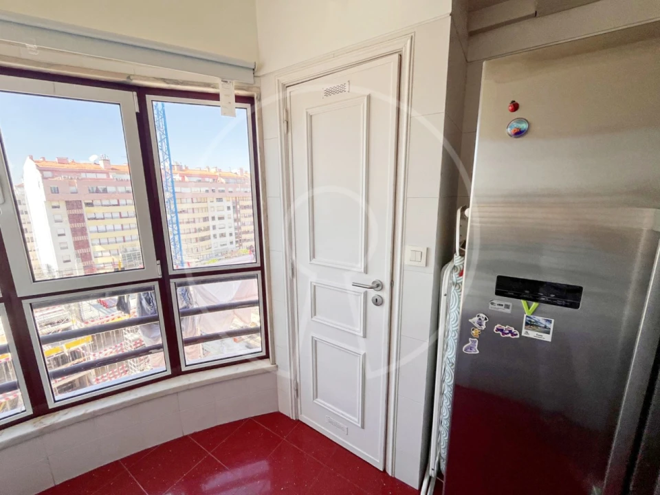 Apartamento T3 para Arrendamento em Lumiar Foto 9
