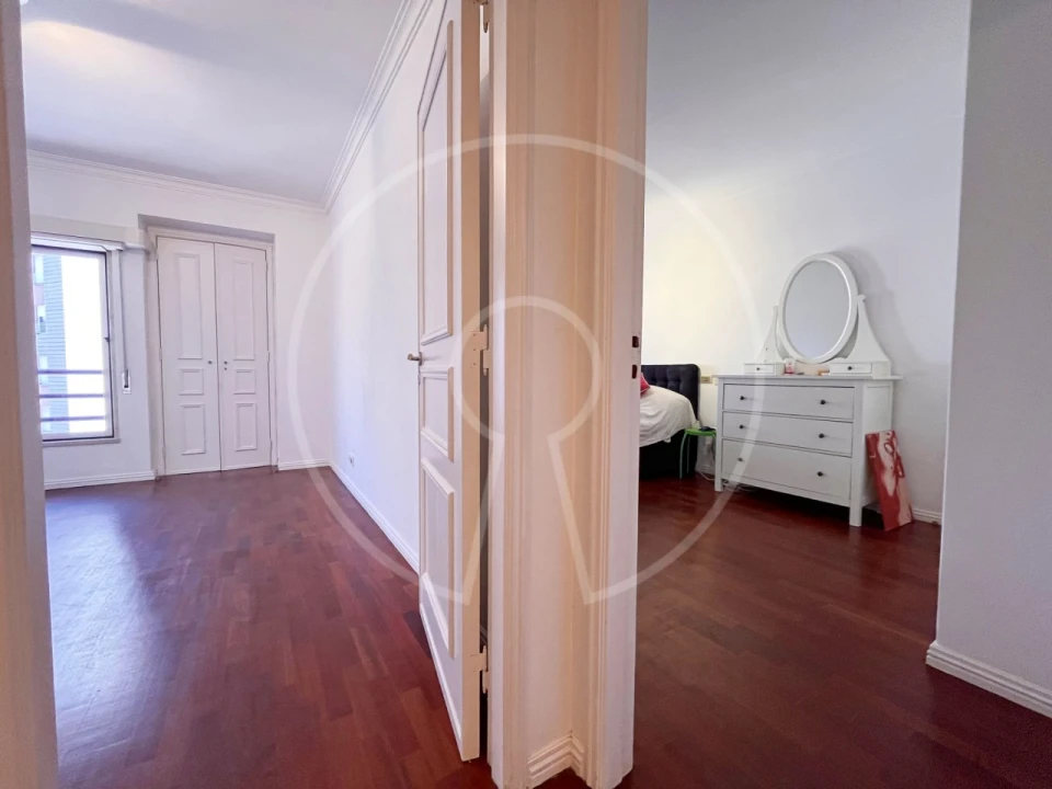 Apartamento T3 para Arrendamento em Lumiar Foto 15