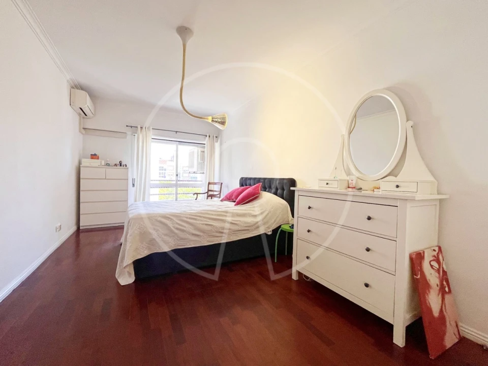 Apartamento T3 para Arrendamento em Lumiar Foto 16