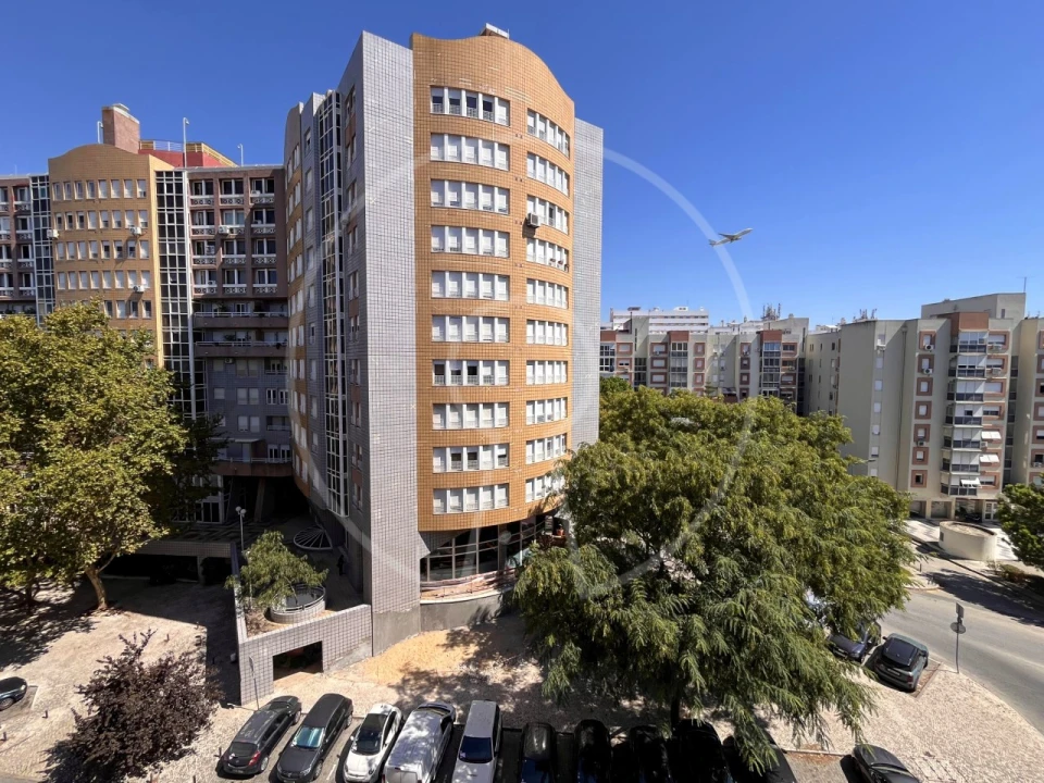 Apartamento T3 para Arrendamento em Lumiar Foto 19