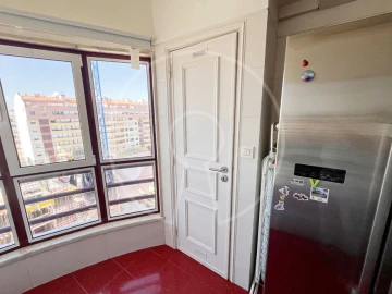 Apartamento T3 para Arrendamento em Lumiar