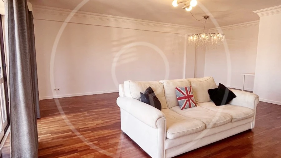 Apartamento T3 para Arrendamento em Lumiar