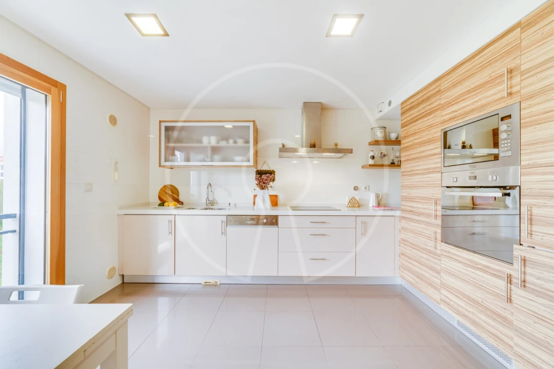 Apartamento T1 para Venda em Águas Livres Foto 3