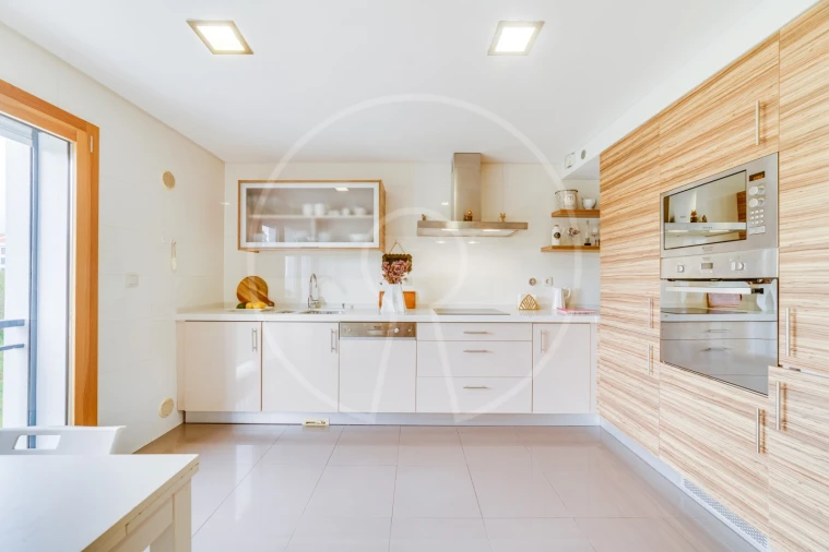 Apartamento T1 para Venda em Águas Livres Foto 3