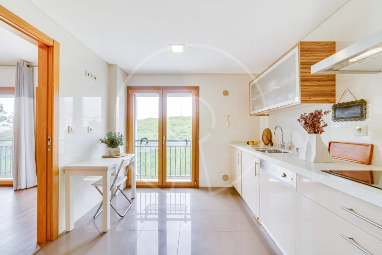 Apartamento T1 para Venda em Águas Livres Foto 4