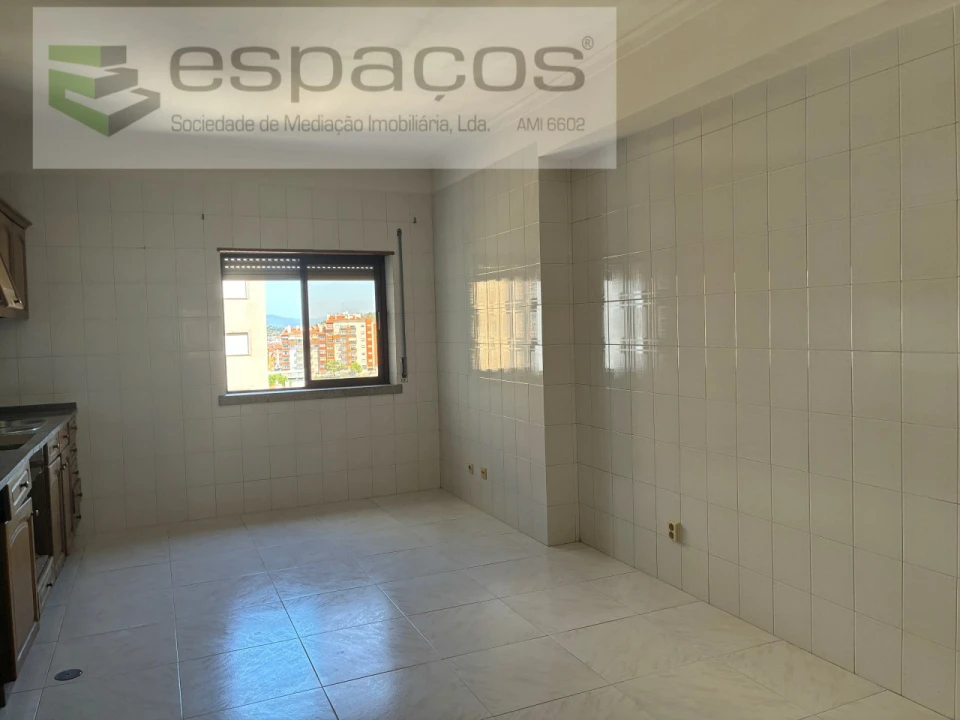 Apartamento T3 para Venda em Castelo Branco Foto 9