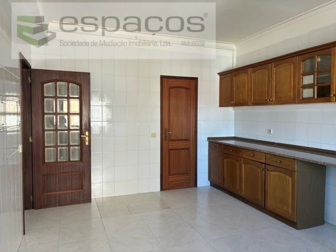 Apartamento T3 para Venda em Castelo Branco Foto 6