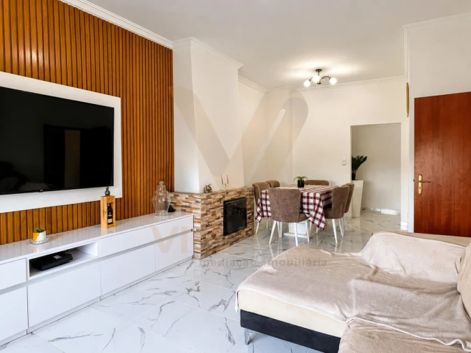 Apartamento T3 para Venda em Arcozelo Foto 2