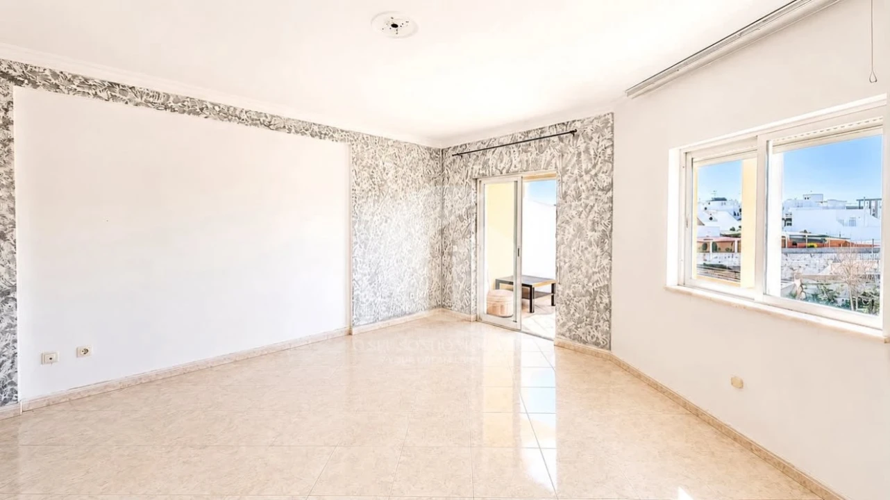Apartamento T2 para Venda em Olhão Foto 2