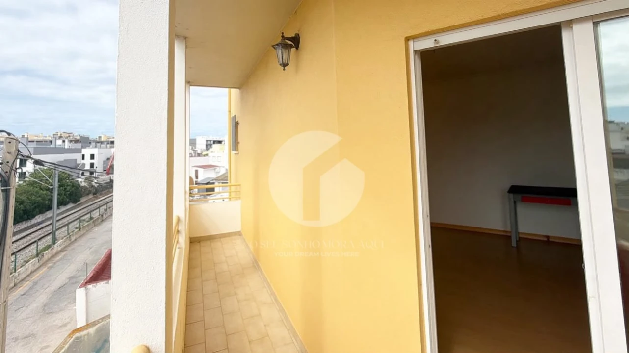 Apartamento T2 para Venda em Olhão Foto 19