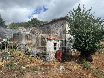 Moradia T3 para Venda em Arco da Calheta