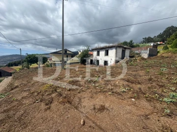Moradia T3 para Venda em Arco da Calheta