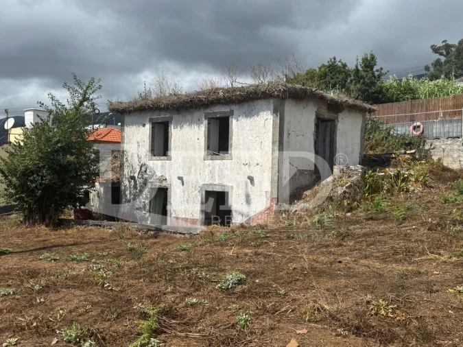 Moradia T3 para Venda em Arco da Calheta Foto 10
