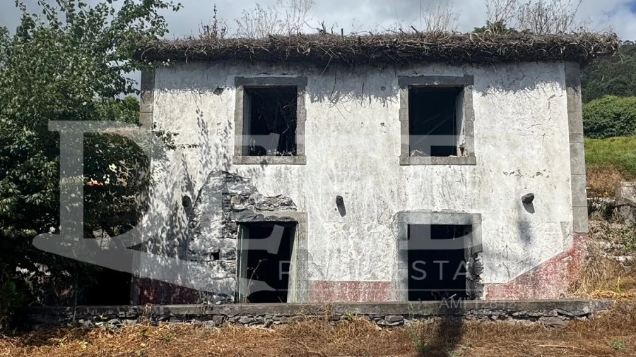 Moradia T3 para Venda em Arco da Calheta