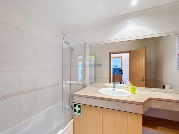 Apartamento para Venda em Albufeira e Olhos de Água