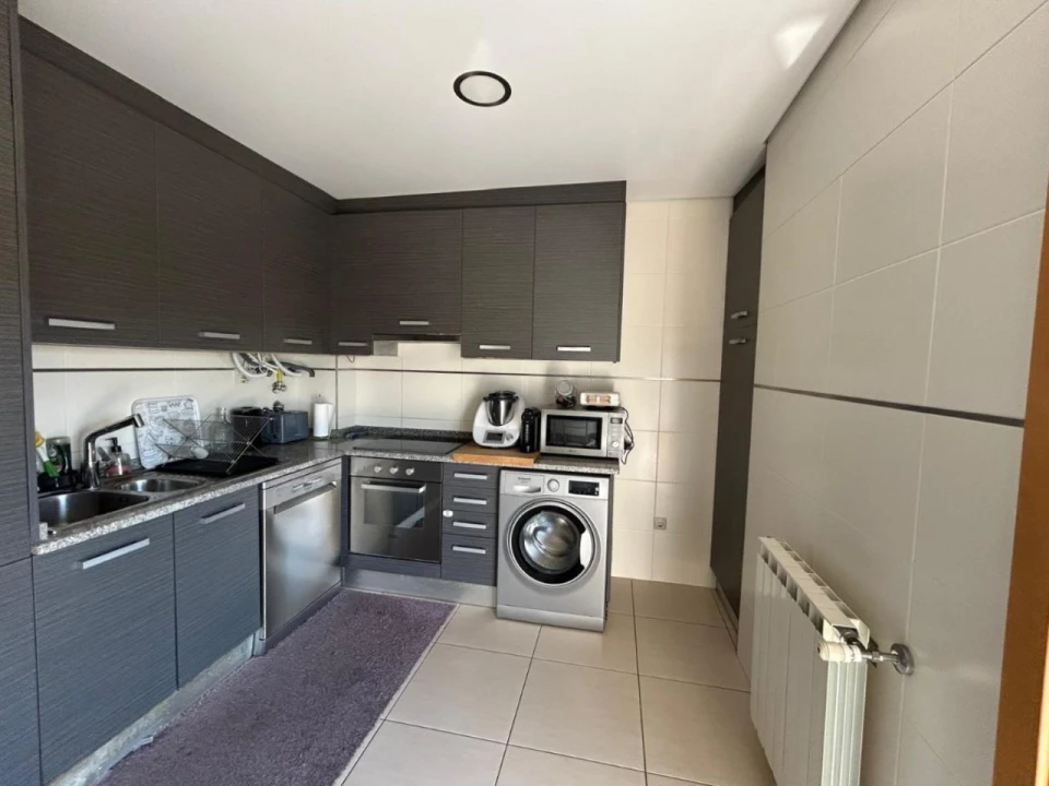 Apartamento T2 para Venda em Aradas Foto 9