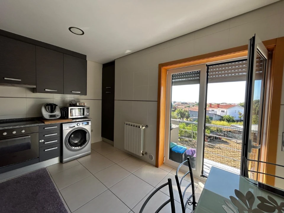 Apartamento T2 para Venda em Aradas Foto 10