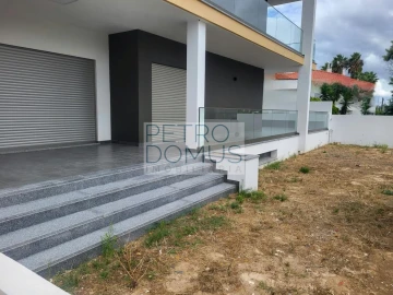 Apartamento T3 para Venda em Parceiros e Azoia
