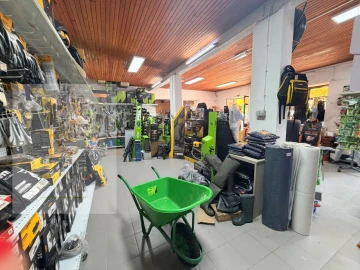 Loja para Arrendamento em Torre e Vila Mou