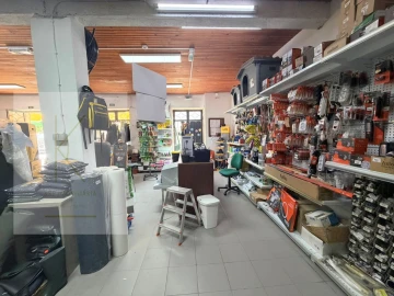 Loja para Arrendamento em Torre e Vila Mou