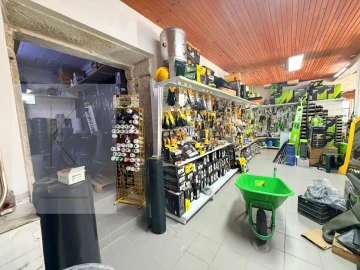 Loja para Arrendamento em Torre e Vila Mou
