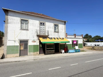 Loja para Arrendamento em Torre e Vila Mou