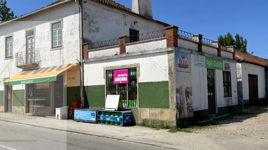 Loja para Arrendamento em Torre e Vila Mou